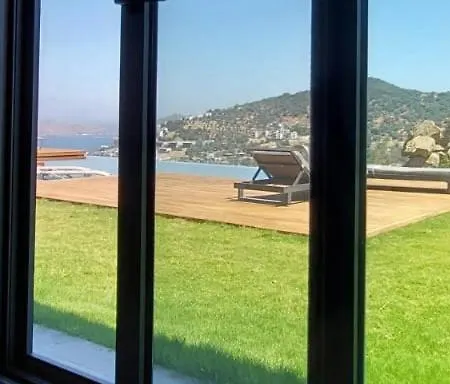 Luxury Villasea View And Private Pool Vila