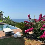Luxury Villasea View And Private Pool *