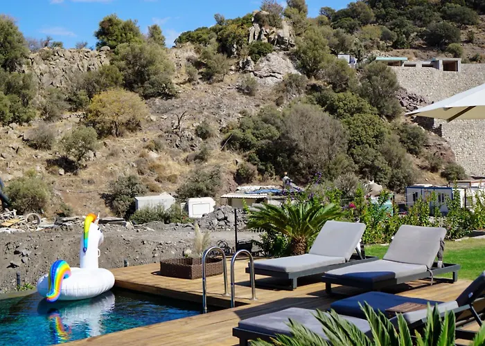 Luxury Villasea View And Private Pool 博德鲁姆