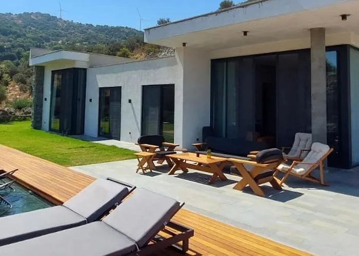 Luxury Villasea View And Private Pool 博德鲁姆